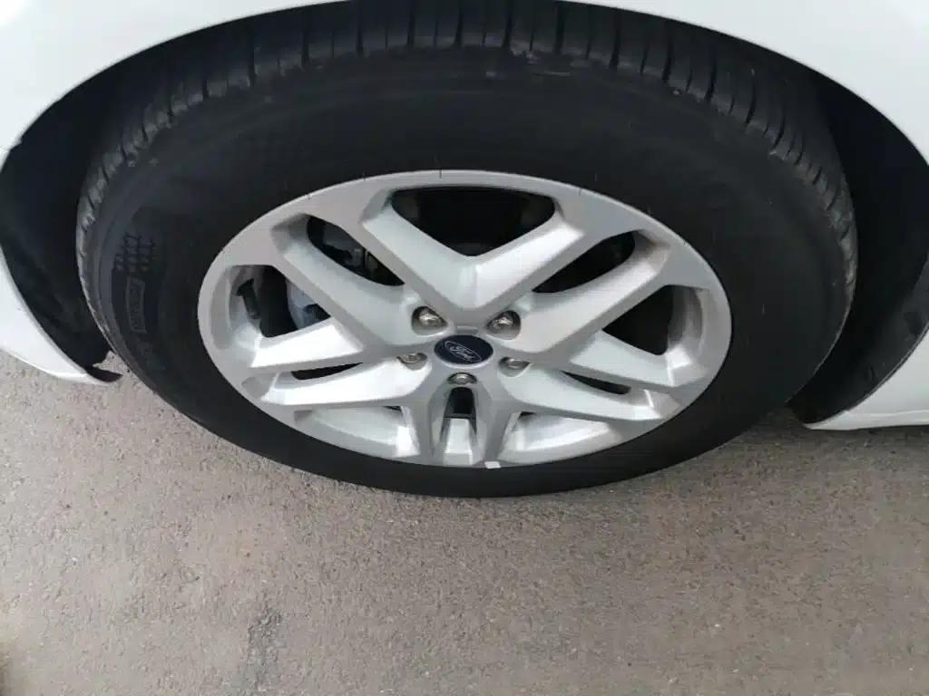 2013 Ford Mondeo 1.5L GTDi180 Fashion Edition — миниатюра 23