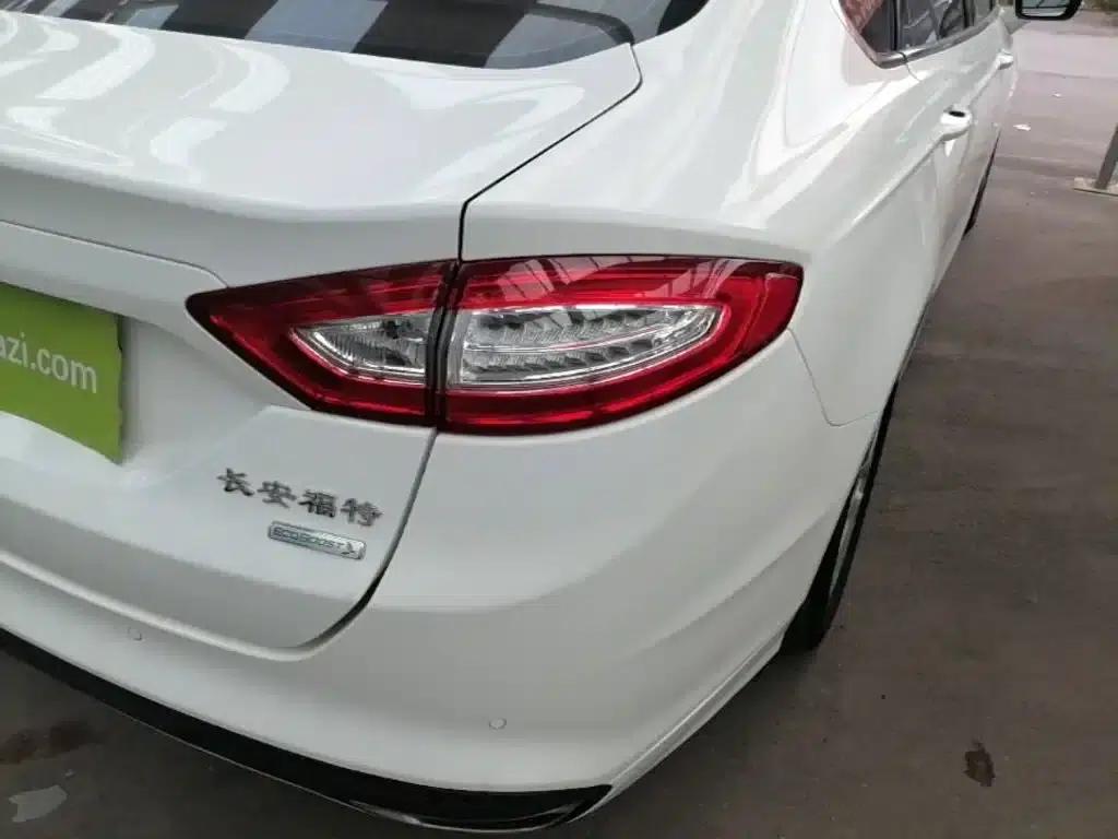 2013 Ford Mondeo 1.5L GTDi180 Fashion Edition — миниатюра 8