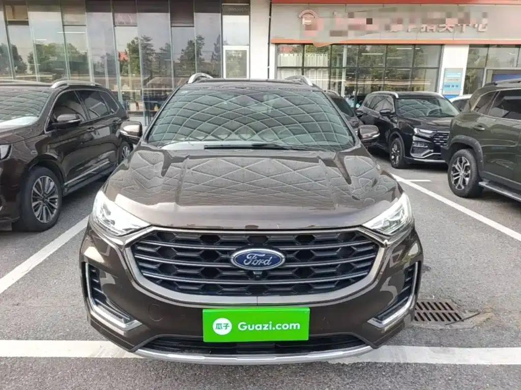 Edge 2021 PLUS EcoBoost 245 AWD Premium 7-seater — миниатюра 3