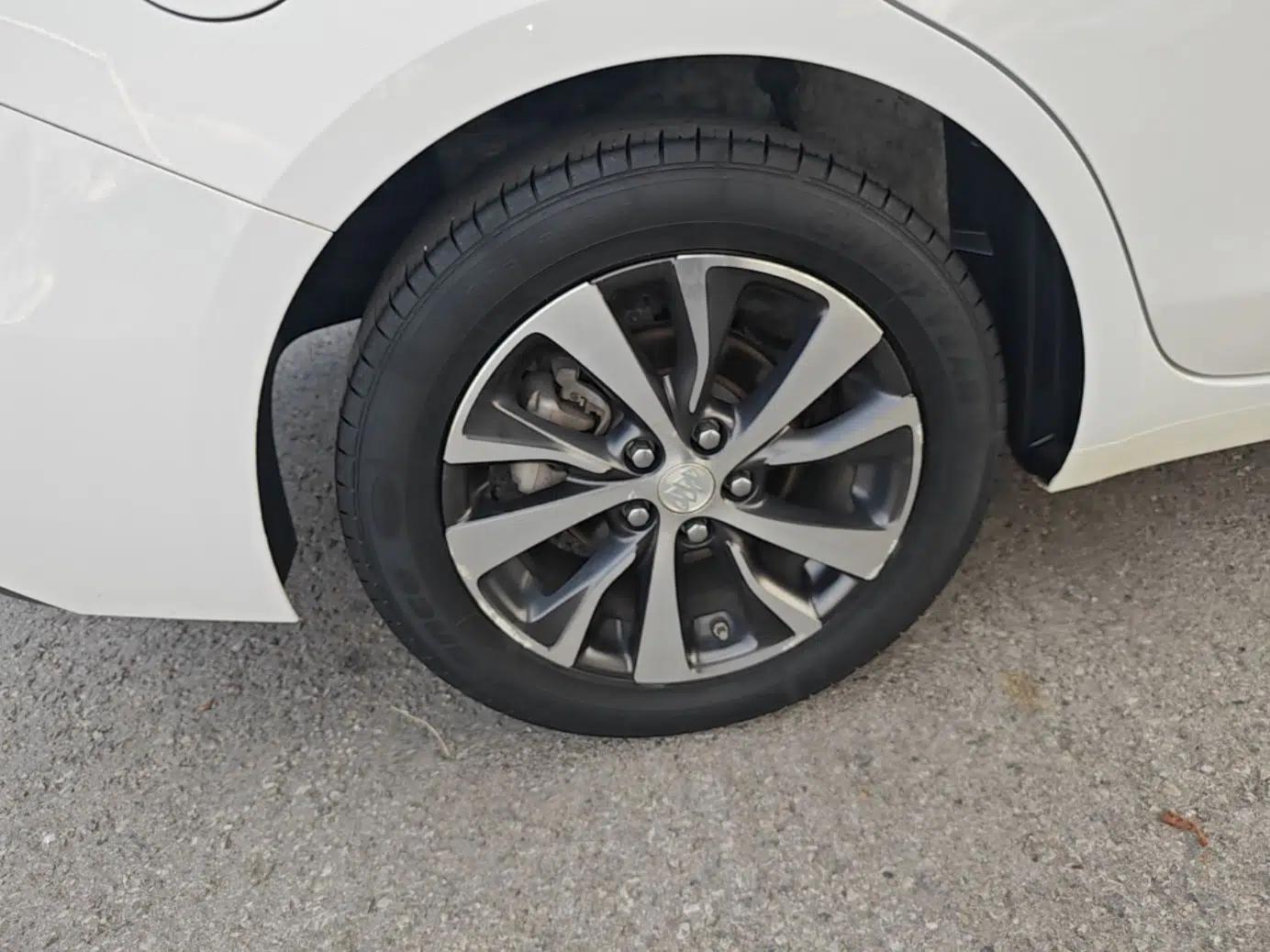 Buick Excelle GX 2019 18T Automatic Connected Elite Model China V Standard — миниатюра 11