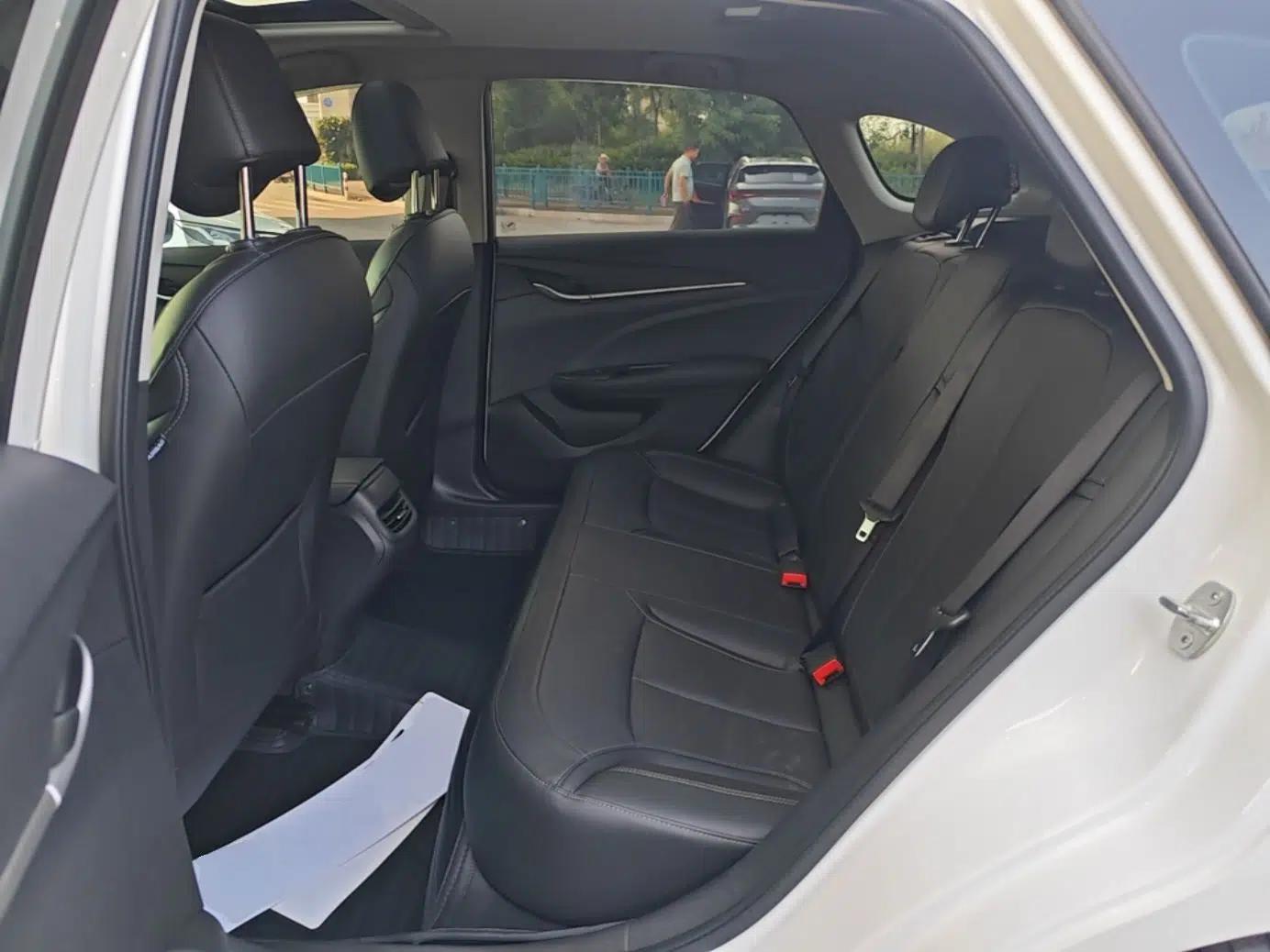 Buick Excelle GX 2019 18T Automatic Connected Elite Model China V Standard — миниатюра 20