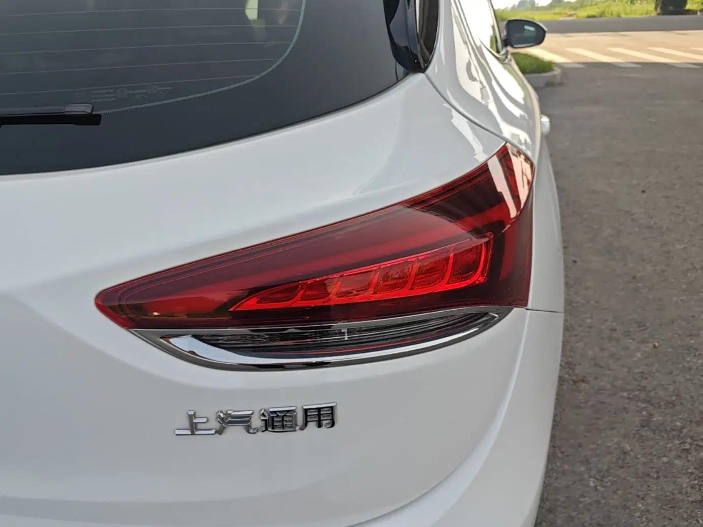 Buick Excelle GX 2019 18T Automatic Connected Elite Model China V Standard — миниатюра 9