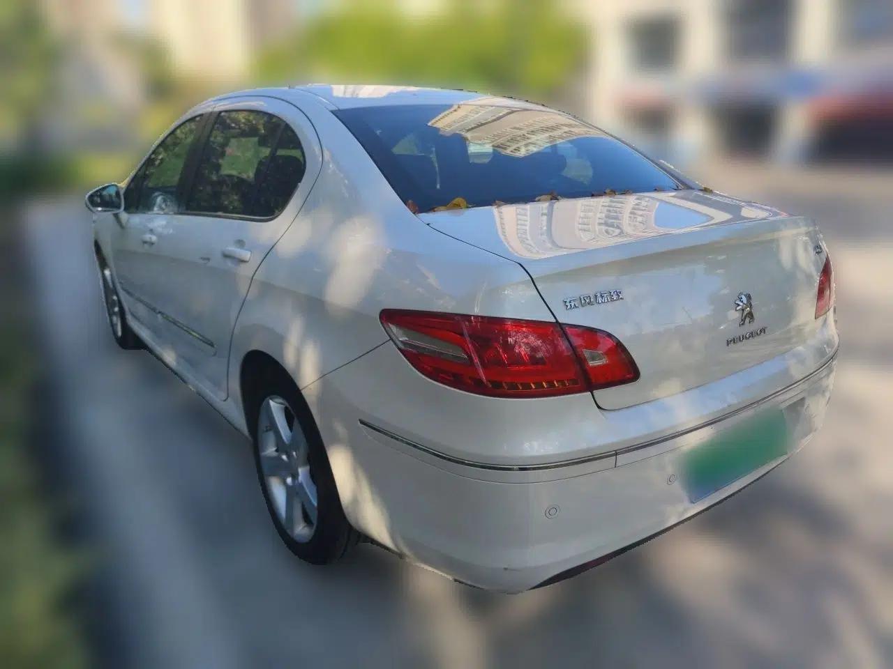Peugeot 408 2013 2.0L Automatic Luxury Edition — миниатюра 4