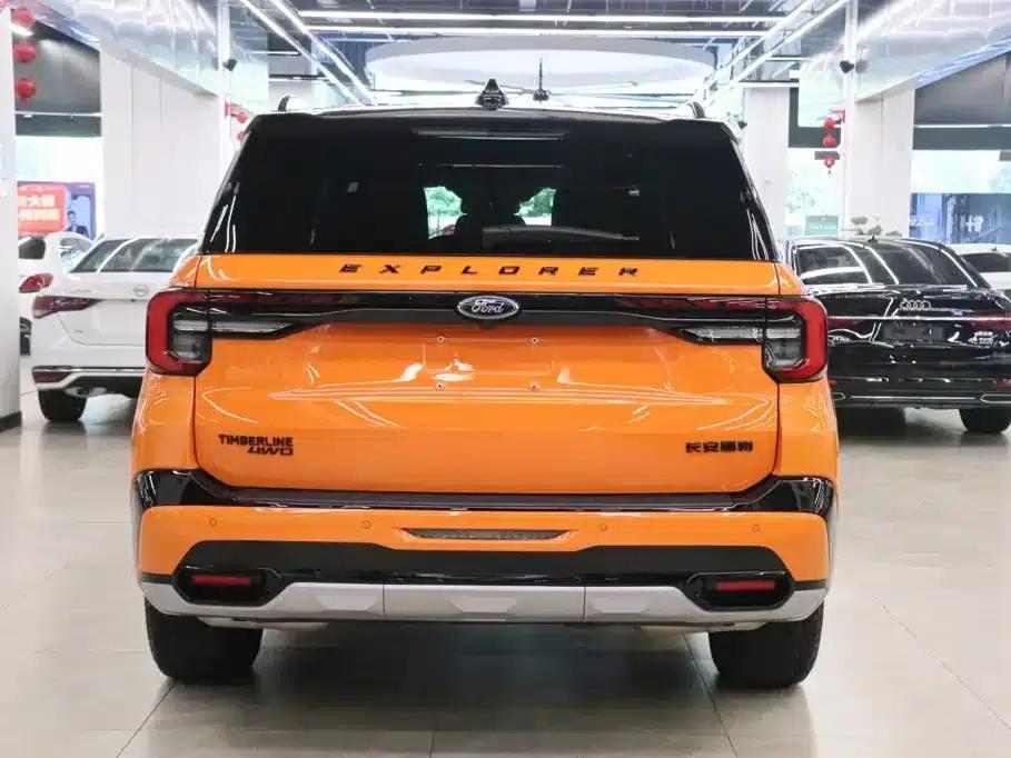 Explorer 2024 2.3T EcoBoost Kunlun Pinnacle Edition 7-seater — миниатюра 4