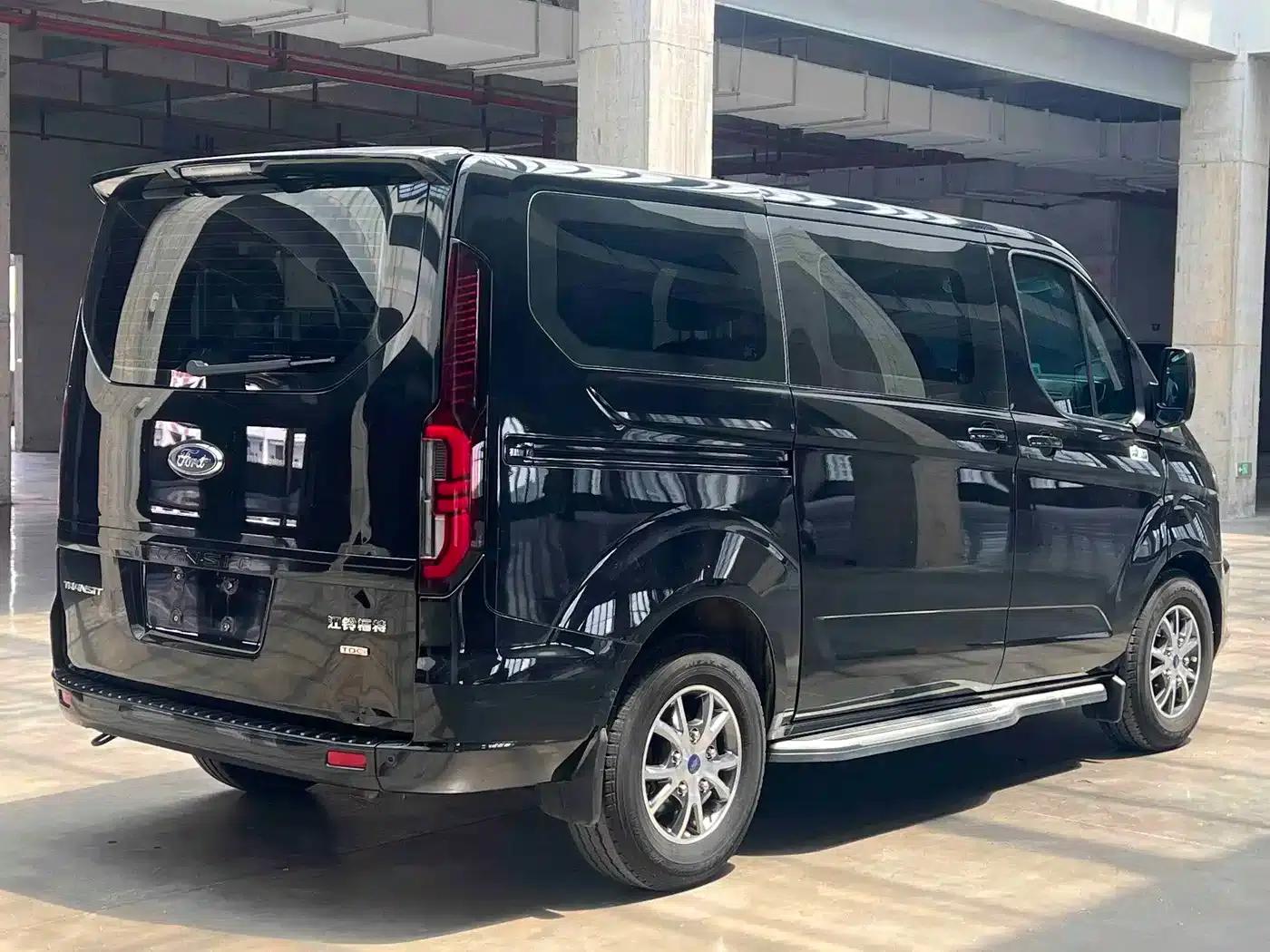 Ford Transit 2023 2.0T Diesel Automatic Commercial/Vehicle Short Wheelbase Low Roof 7/8/9 Seats — миниатюра 14