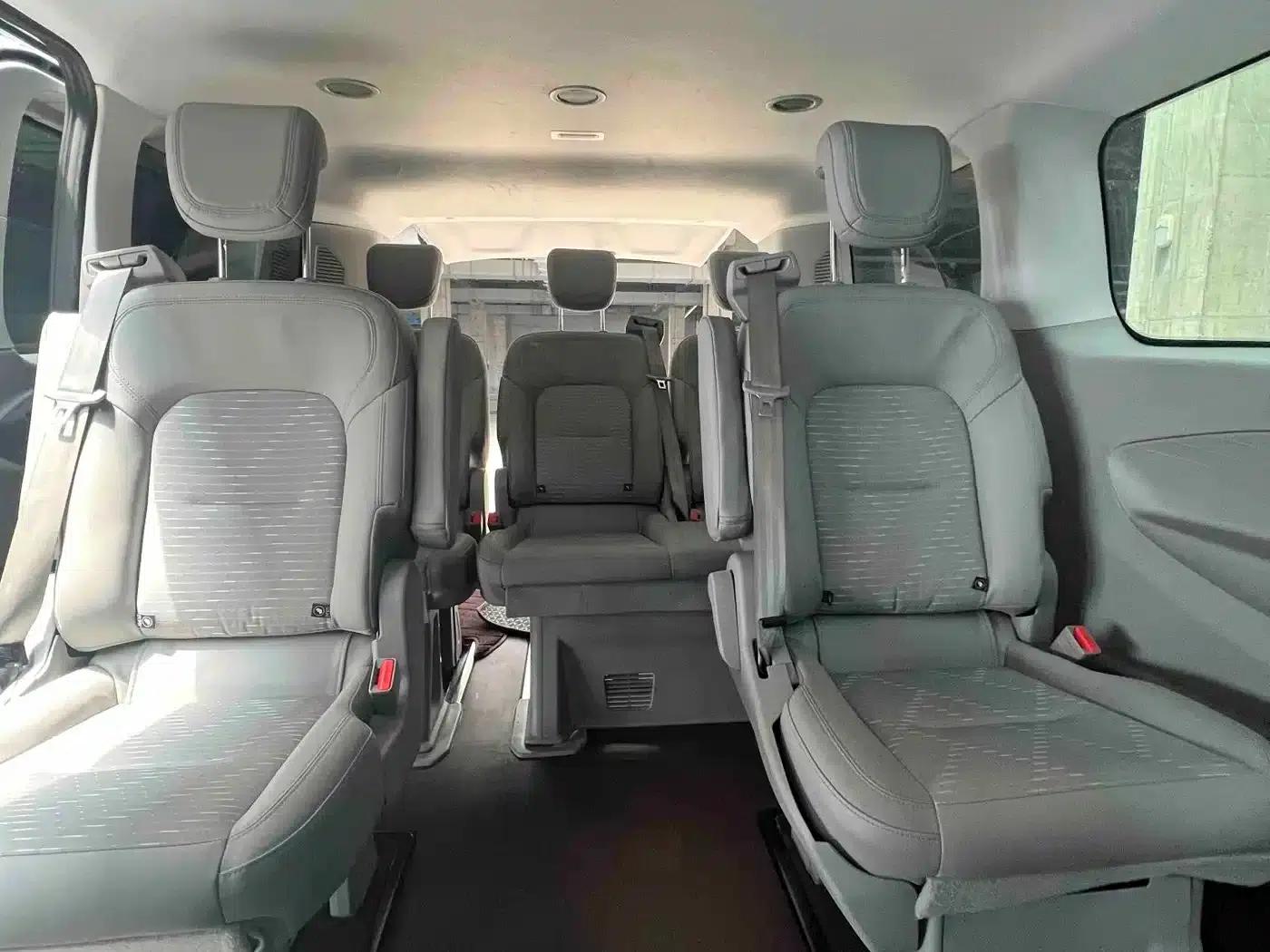 Ford Transit 2023 2.0T Diesel Automatic Commercial/Vehicle Short Wheelbase Low Roof 7/8/9 Seats — миниатюра 5
