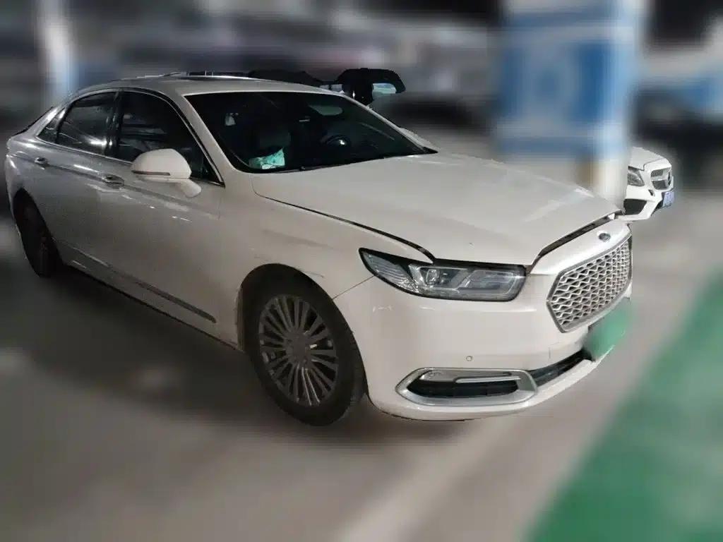 2015 Taurus EcoBoost 245 Fashion Edition — миниатюра 3
