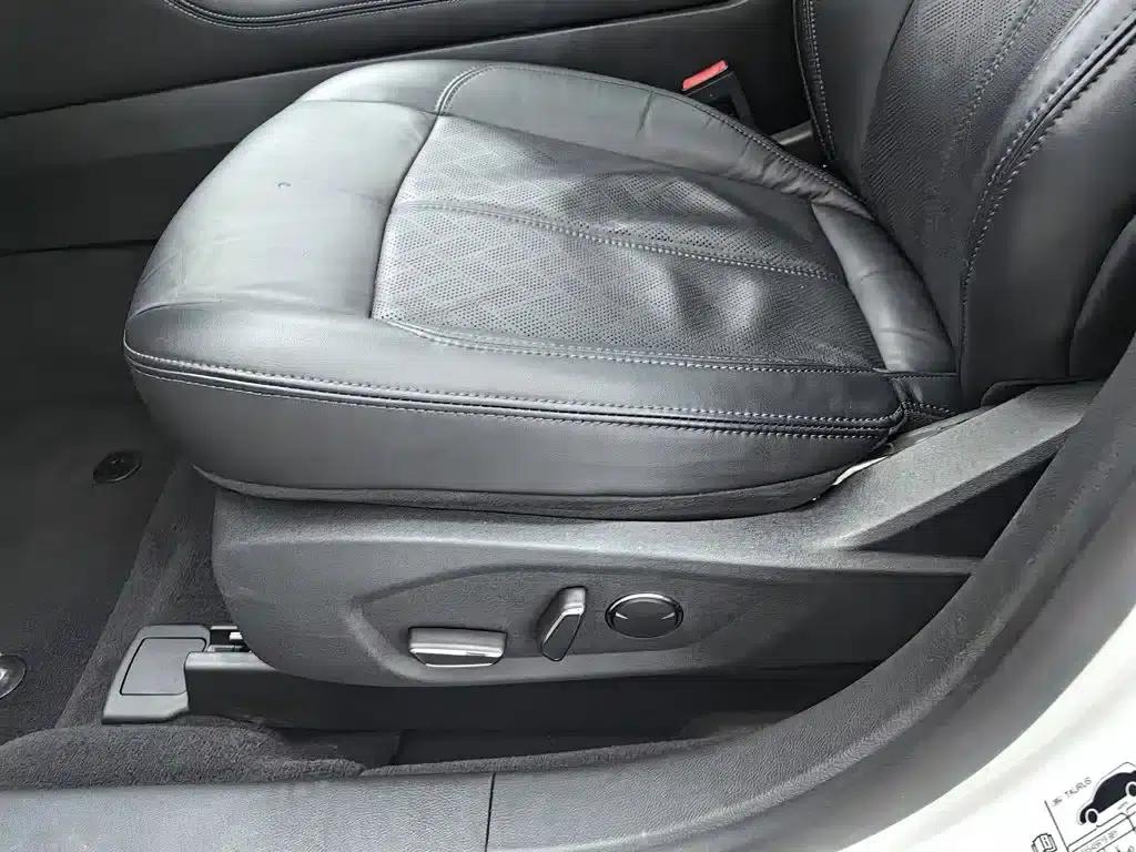 2019 Taurus EcoBoost 245 Premium Edition — миниатюра 20