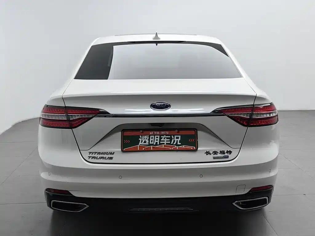 2019 Taurus EcoBoost 245 Premium Edition — миниатюра 4