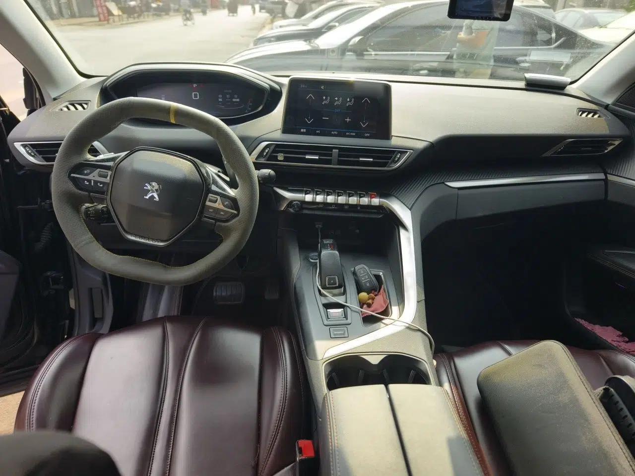 Peugeot 5008 2017 380THP 7-Seater Elite Edition — миниатюра 9