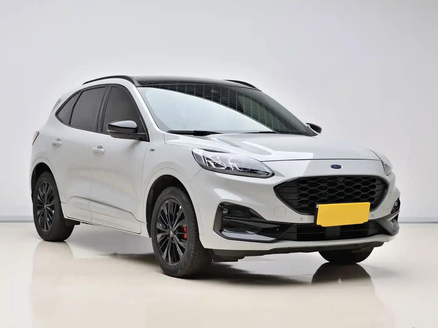 Escape 2024 EcoBoost 245 AWD ST-Line Pro — миниатюра 3