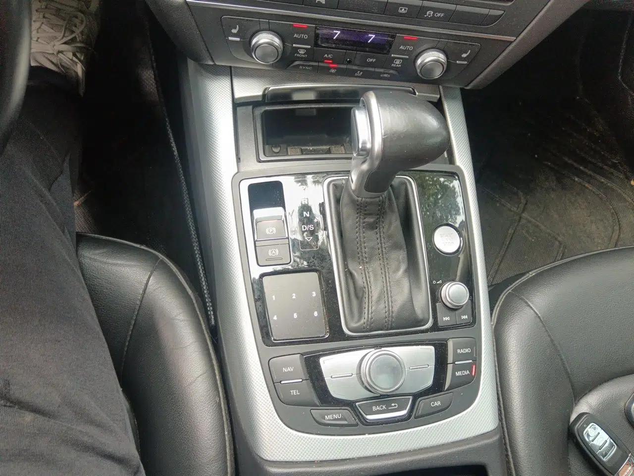 Audi A6L 2014 TFSI Comfort Model — миниатюра 14