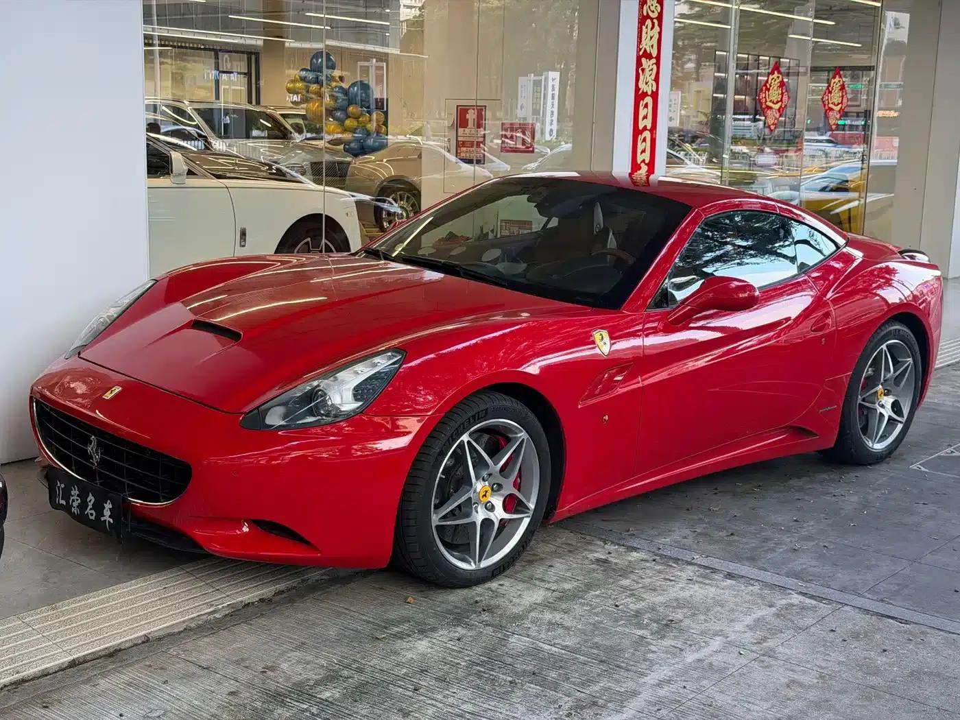 California T 2009 4.3L Standard Model — миниатюра 1