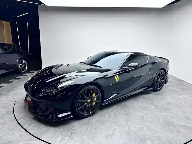 Ferrari 812 2024 6.5L Competizione A
