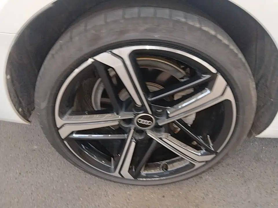 Audi A4L 2024 40 TFSI Luxury Dynamic Edition — миниатюра 11