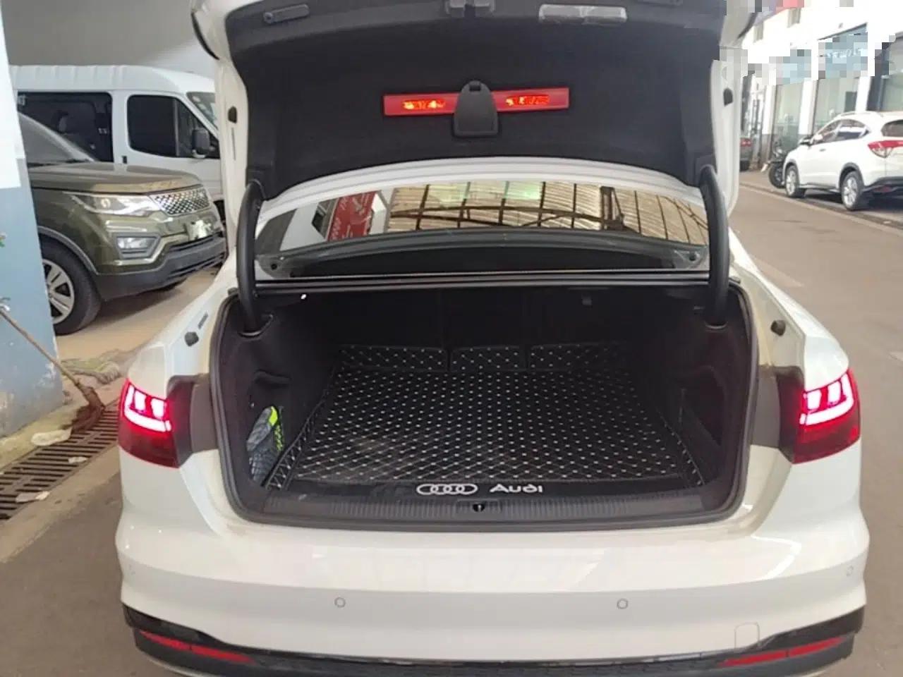 Audi A4L 2024 40 TFSI Luxury Dynamic Edition — миниатюра 22