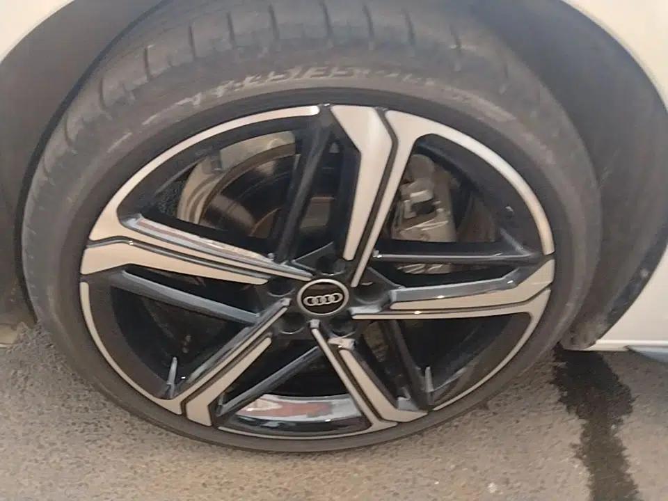 Audi A4L 2024 40 TFSI Luxury Dynamic Edition — миниатюра 10