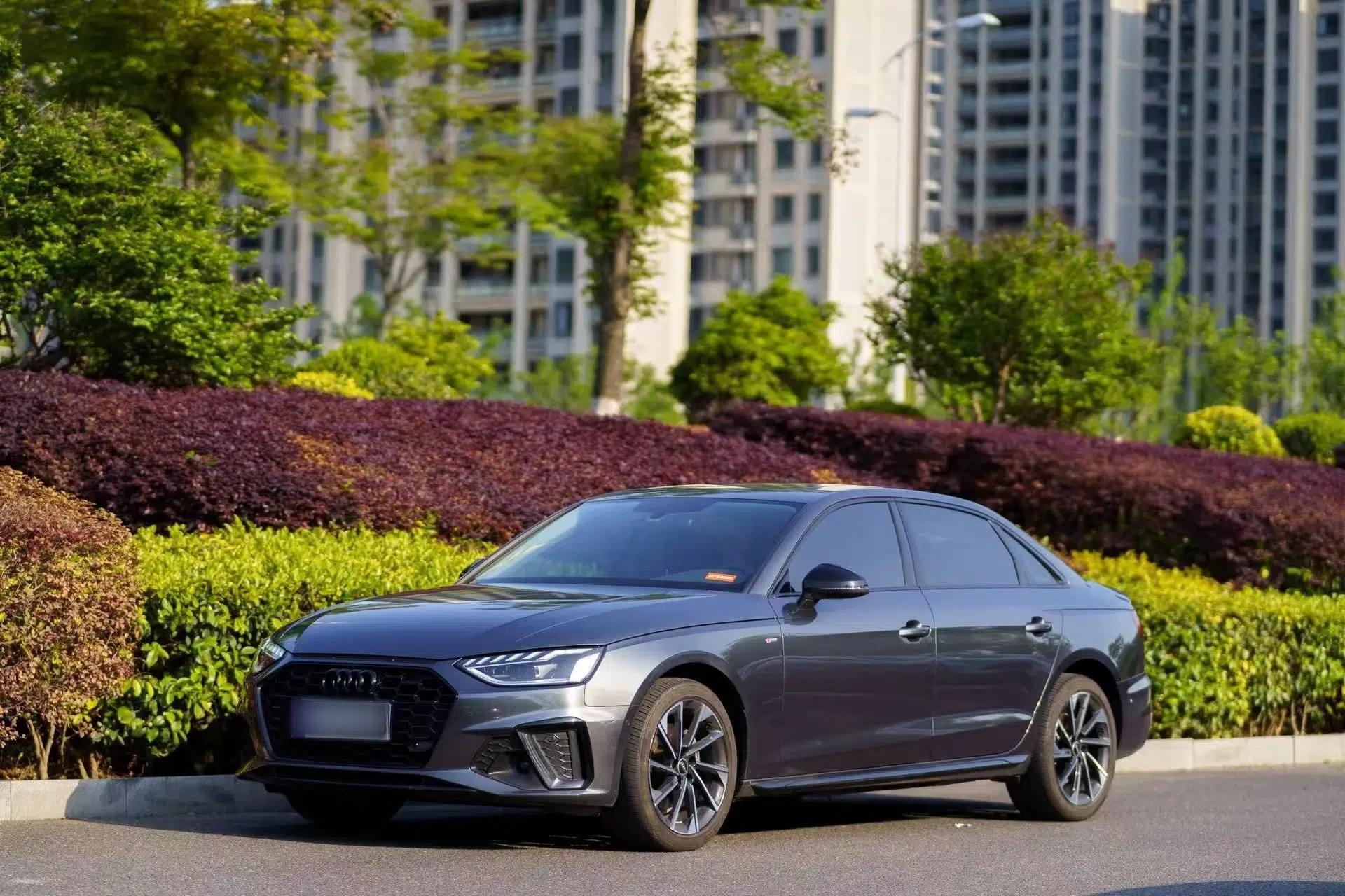 Audi A4L 2022 40 TFSI Luxury Dynamic Model — миниатюра 1