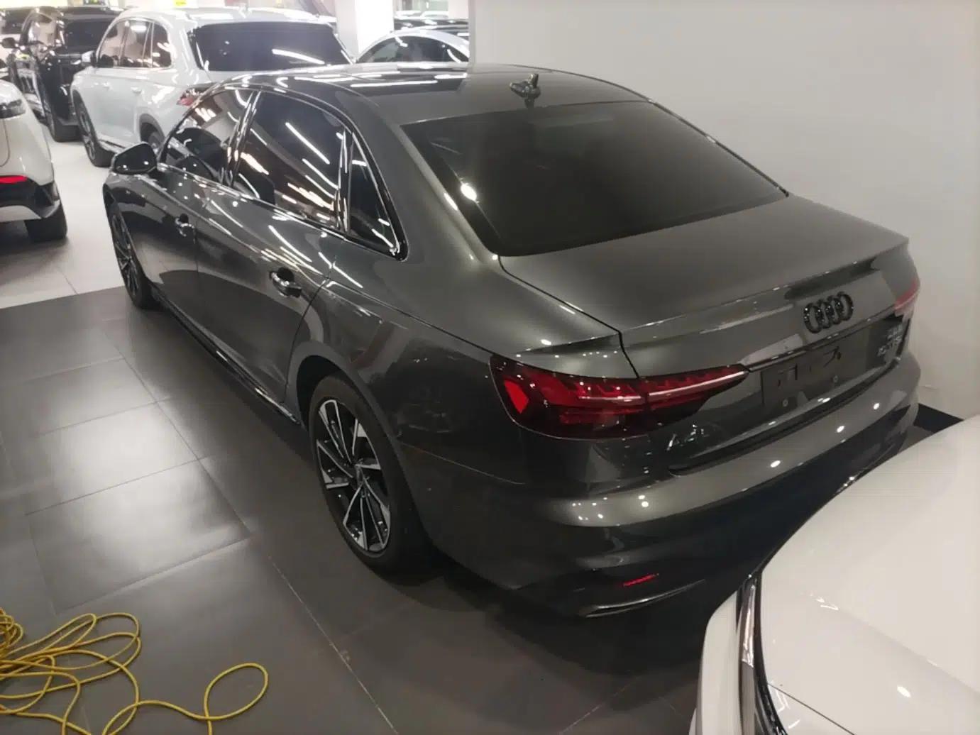 Audi A4L 2022 40 TFSI Luxury Dynamic Model — миниатюра 4