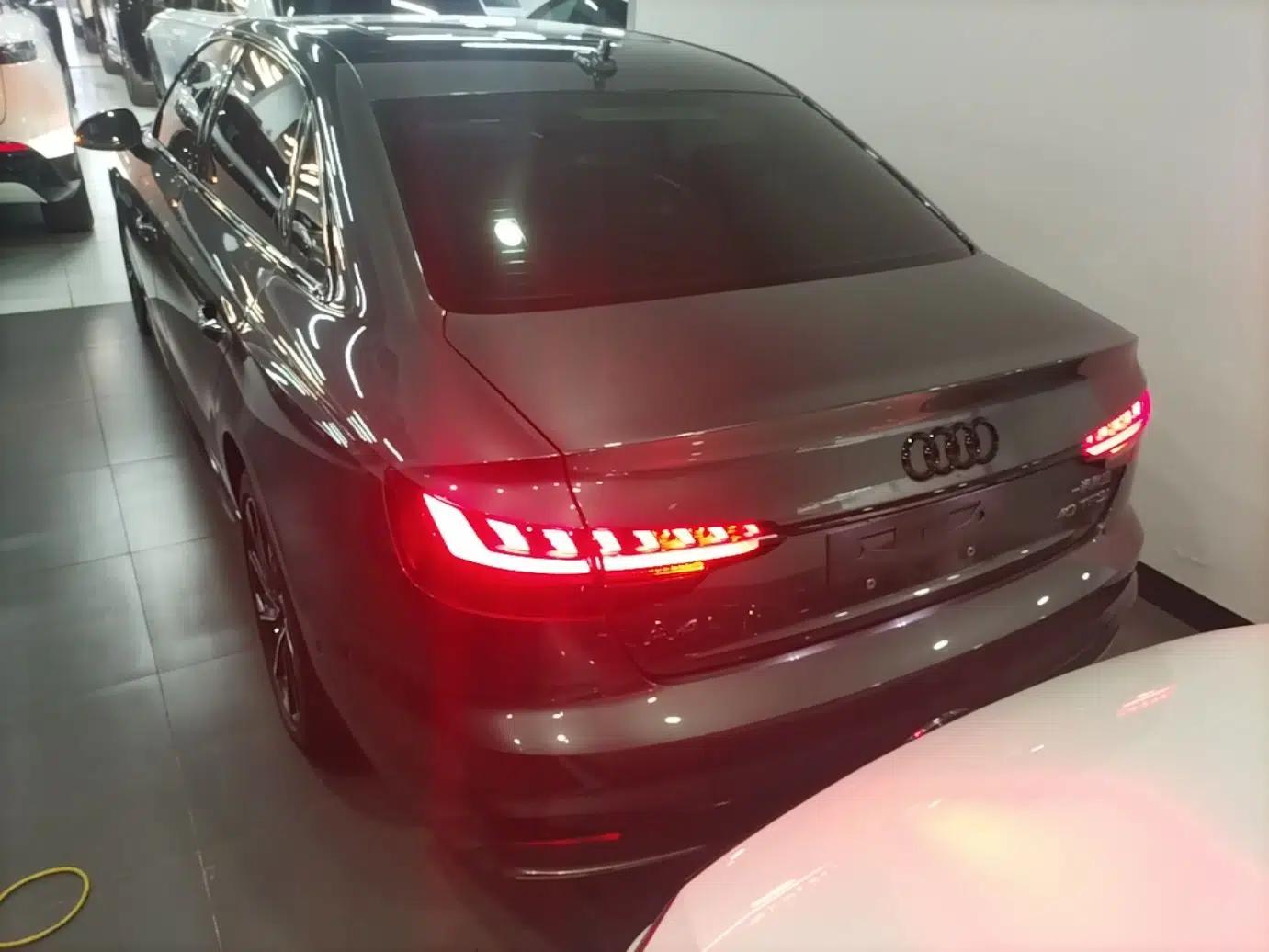 Audi A4L 2022 40 TFSI Luxury Dynamic Model — миниатюра 5