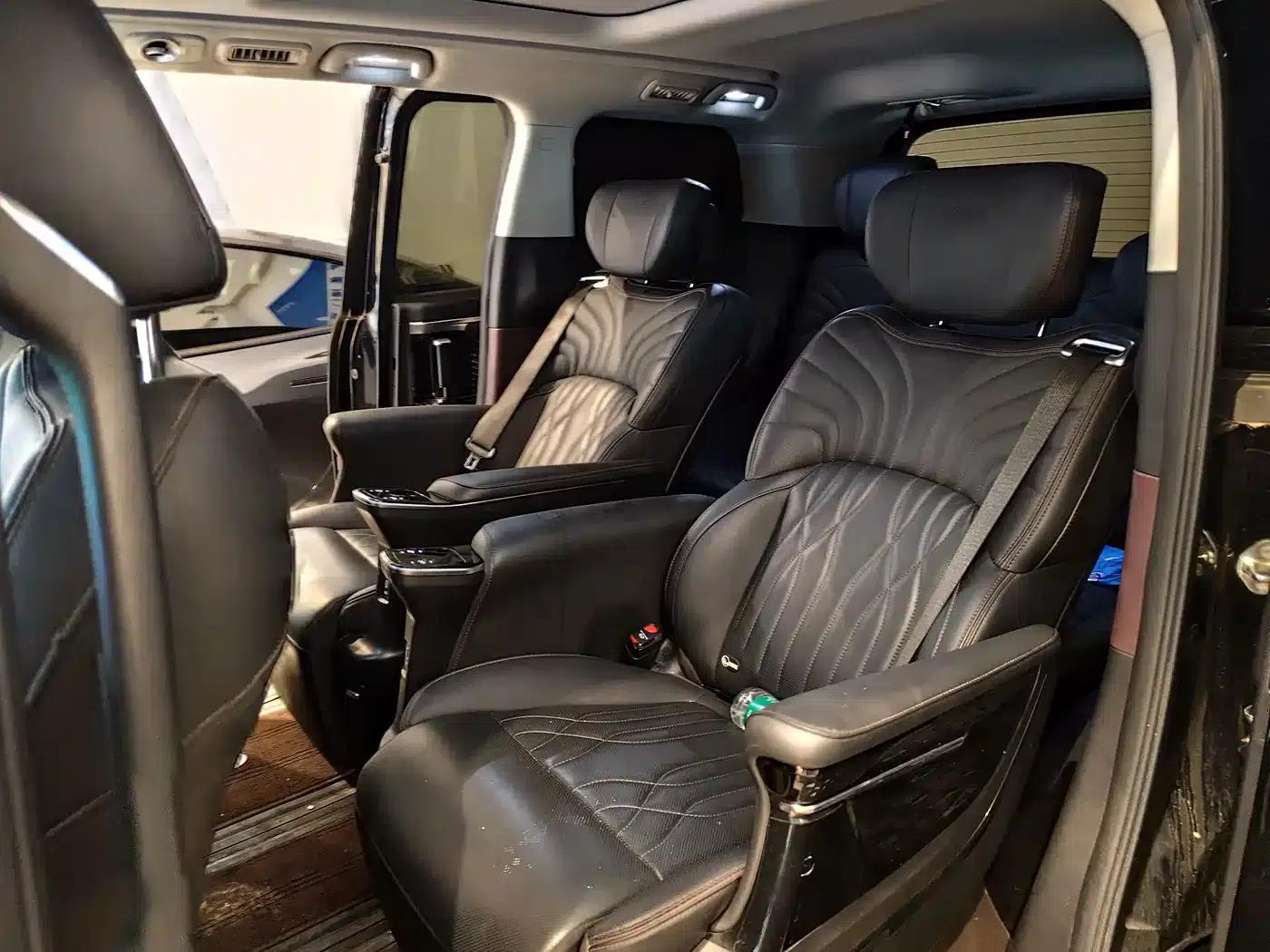 Trumpchi M8 2024 Master Series 400T Supreme Edition — миниатюра 6