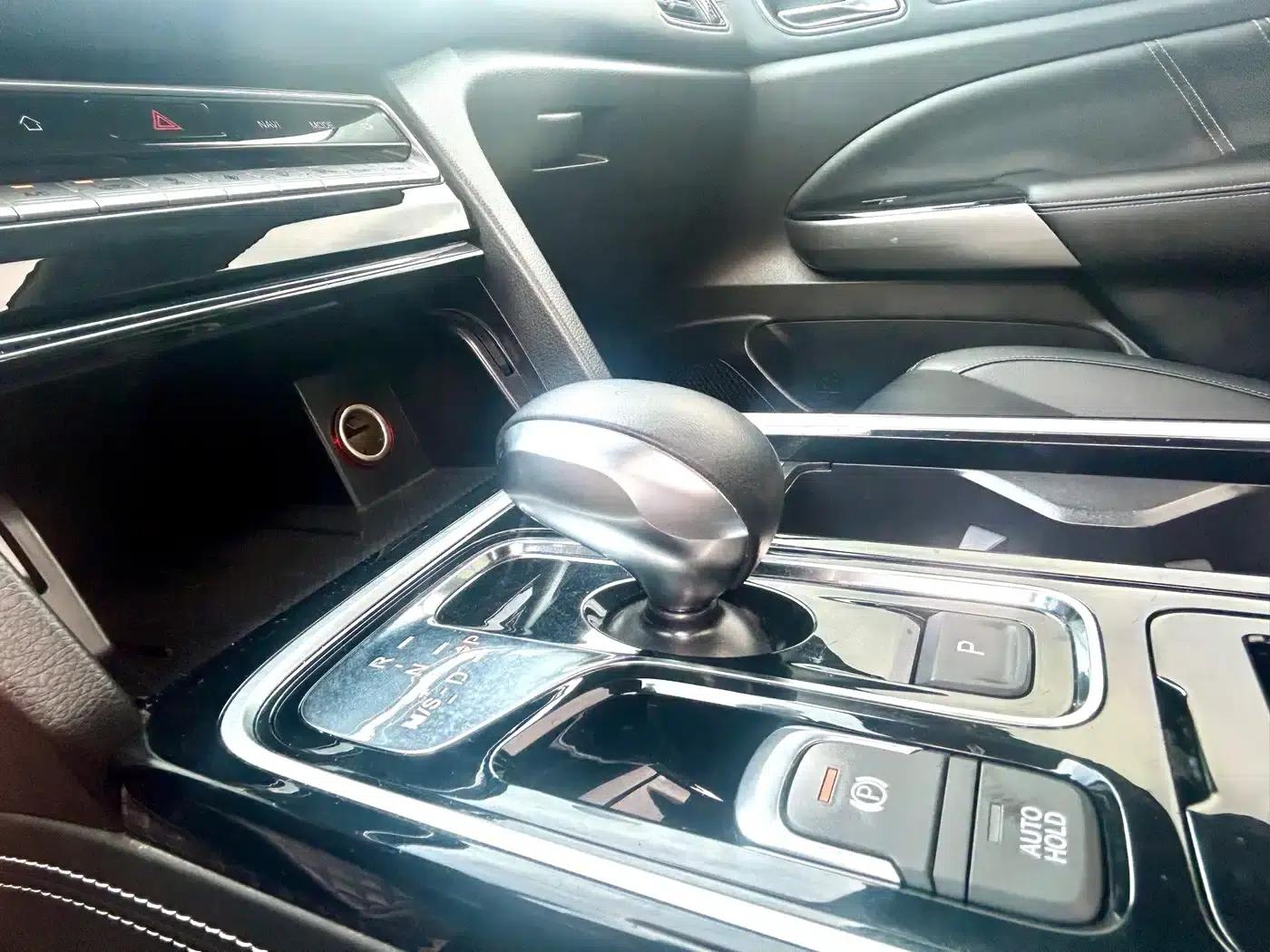 Trumpchi GS8 2020 390T 2WD Luxury Intelligent Connected Edition (7-seater) — миниатюра 17