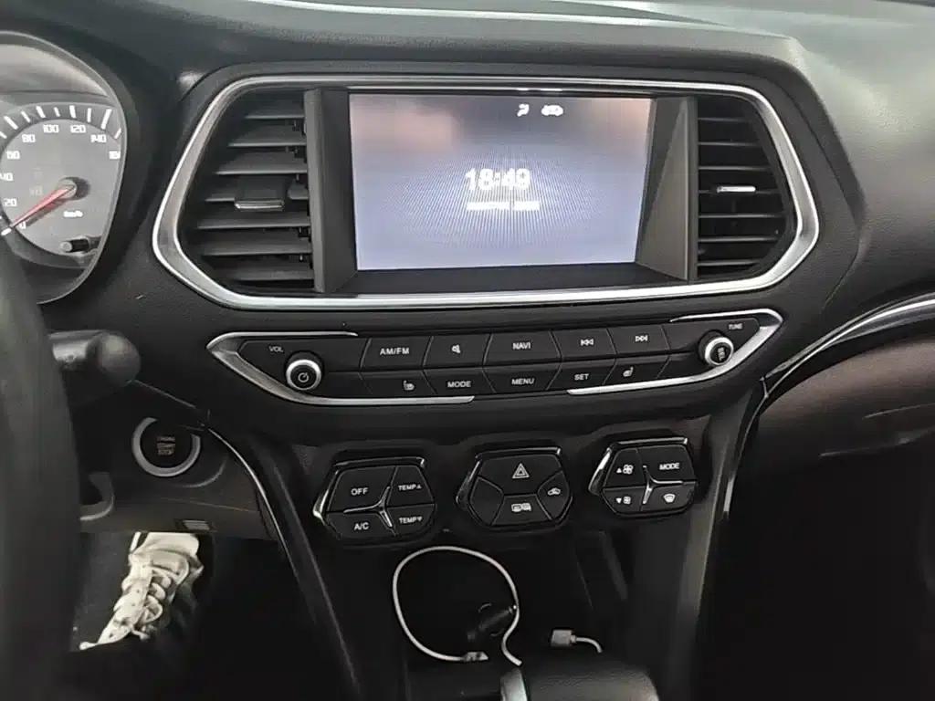 Trumpchi GS4 2015 200T G-DCT Luxury Edition — миниатюра 13