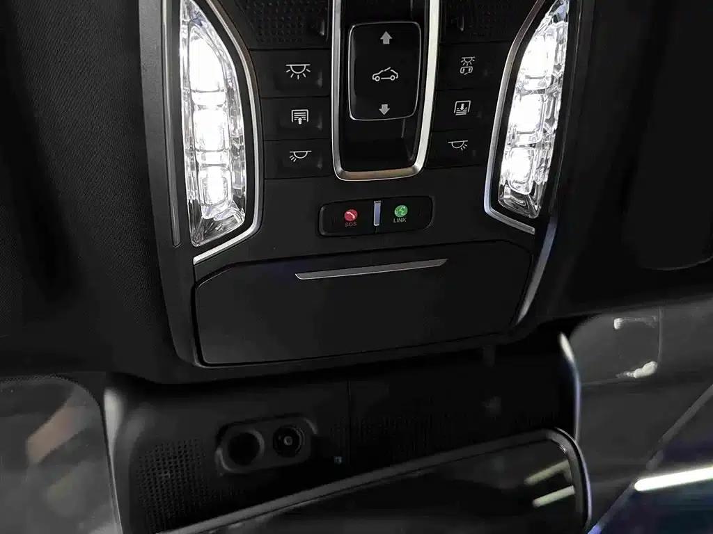 Trumpchi ES9 2024 PHEV 143km New Year Edition — миниатюра 22