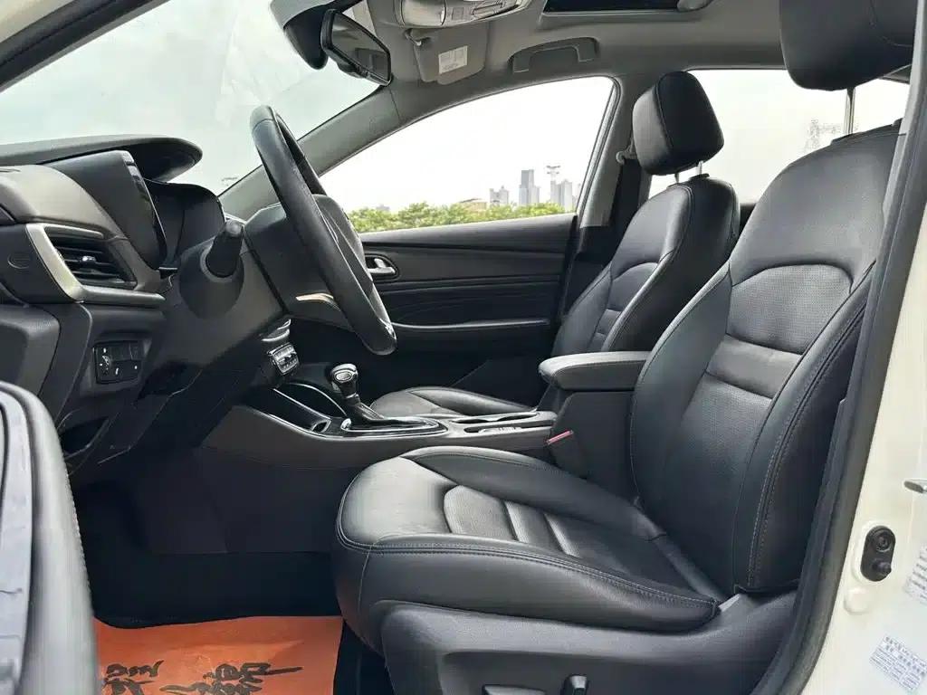 Trumpchi GA4 2018 200T Automatic Premium Edition — миниатюра 3