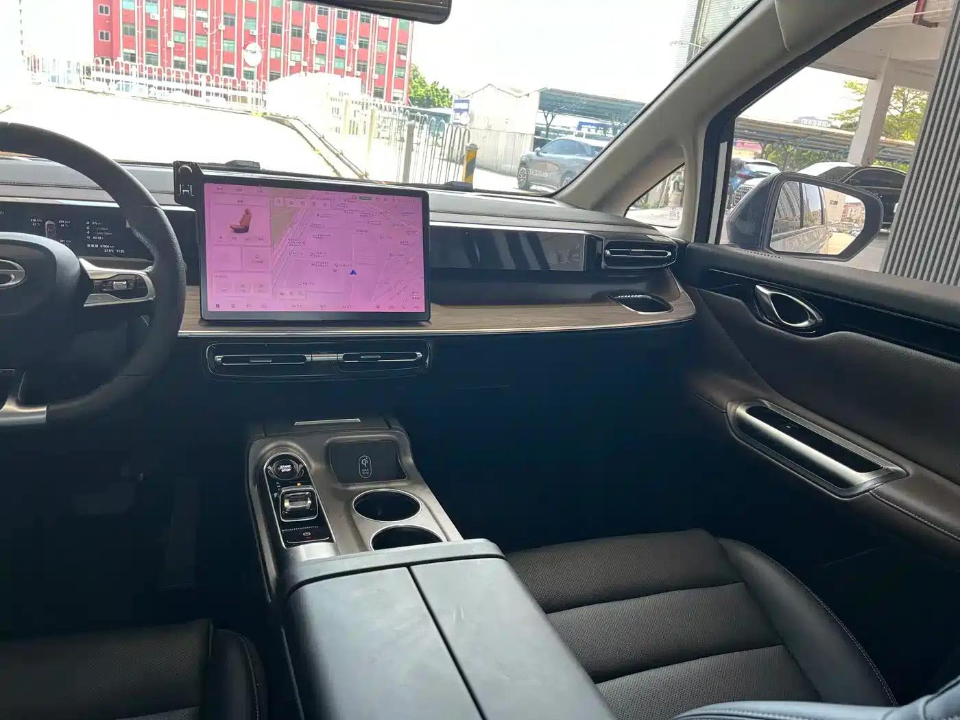 Trumpchi E8 PHEV 2024 Model 150km MAX — миниатюра 24
