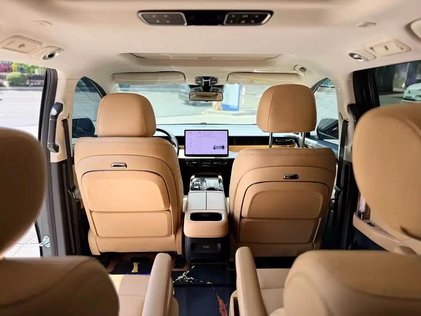 Trumpchi E8 PHEV 2024 Model 150km MAX+ — миниатюра 12