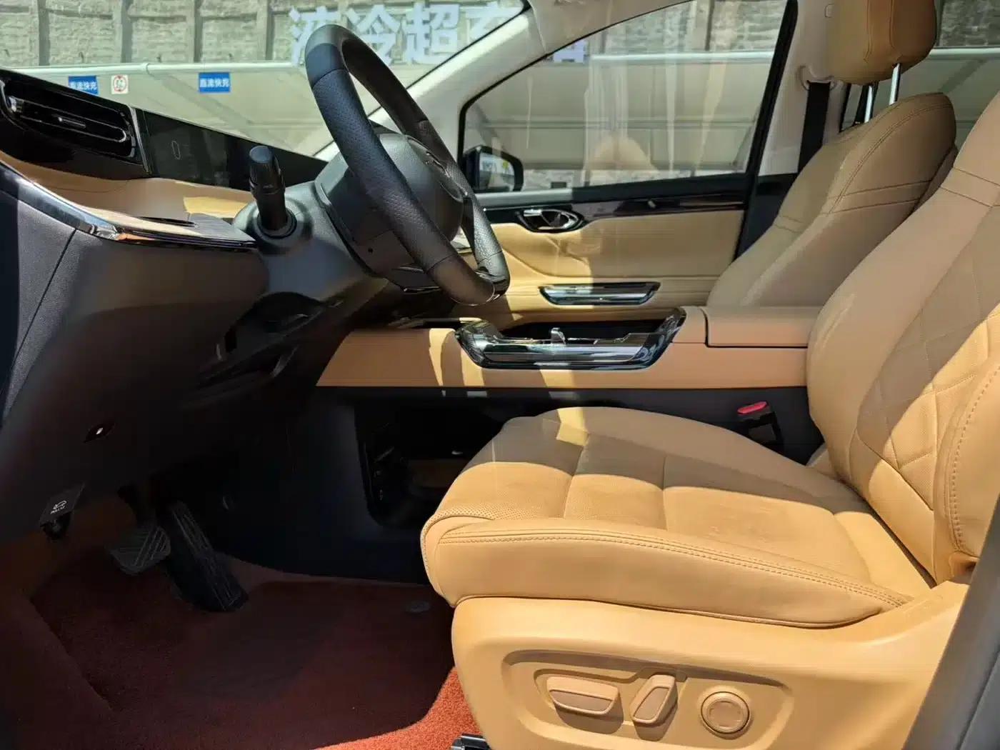 Trumpchi E8 PHEV 2024 Model 150km MAX+ — миниатюра 7