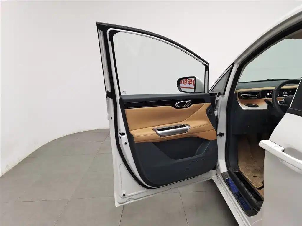 Trumpchi E8 PHEV 2024 Model 150km MAX — миниатюра 8