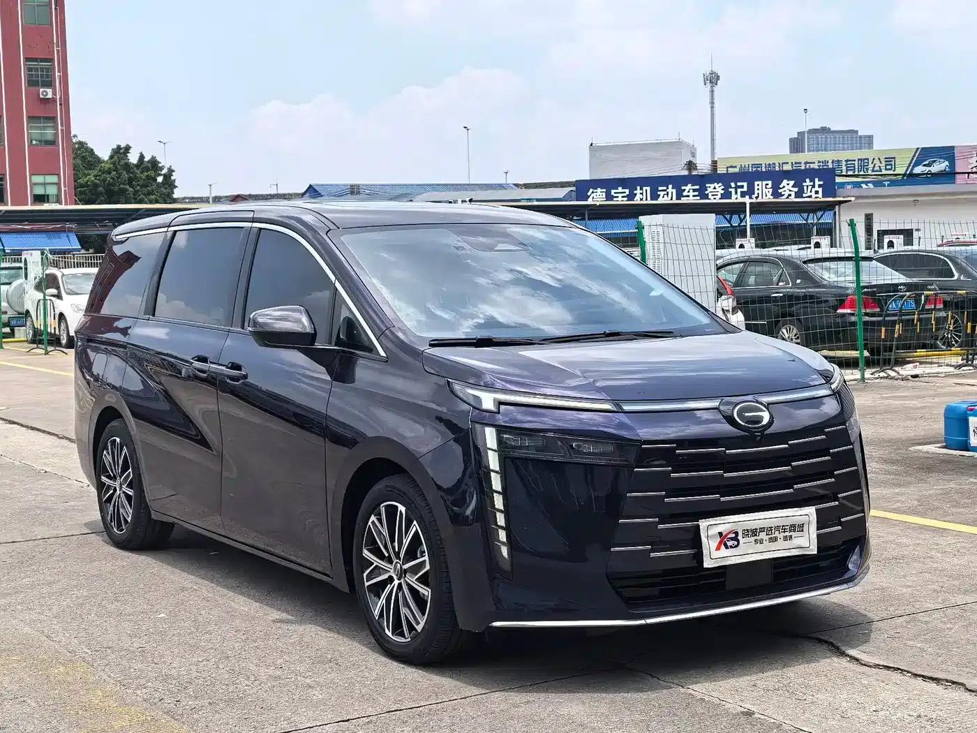 Trumpchi E8 PHEV 2024 Model 150km MAX — миниатюра 2