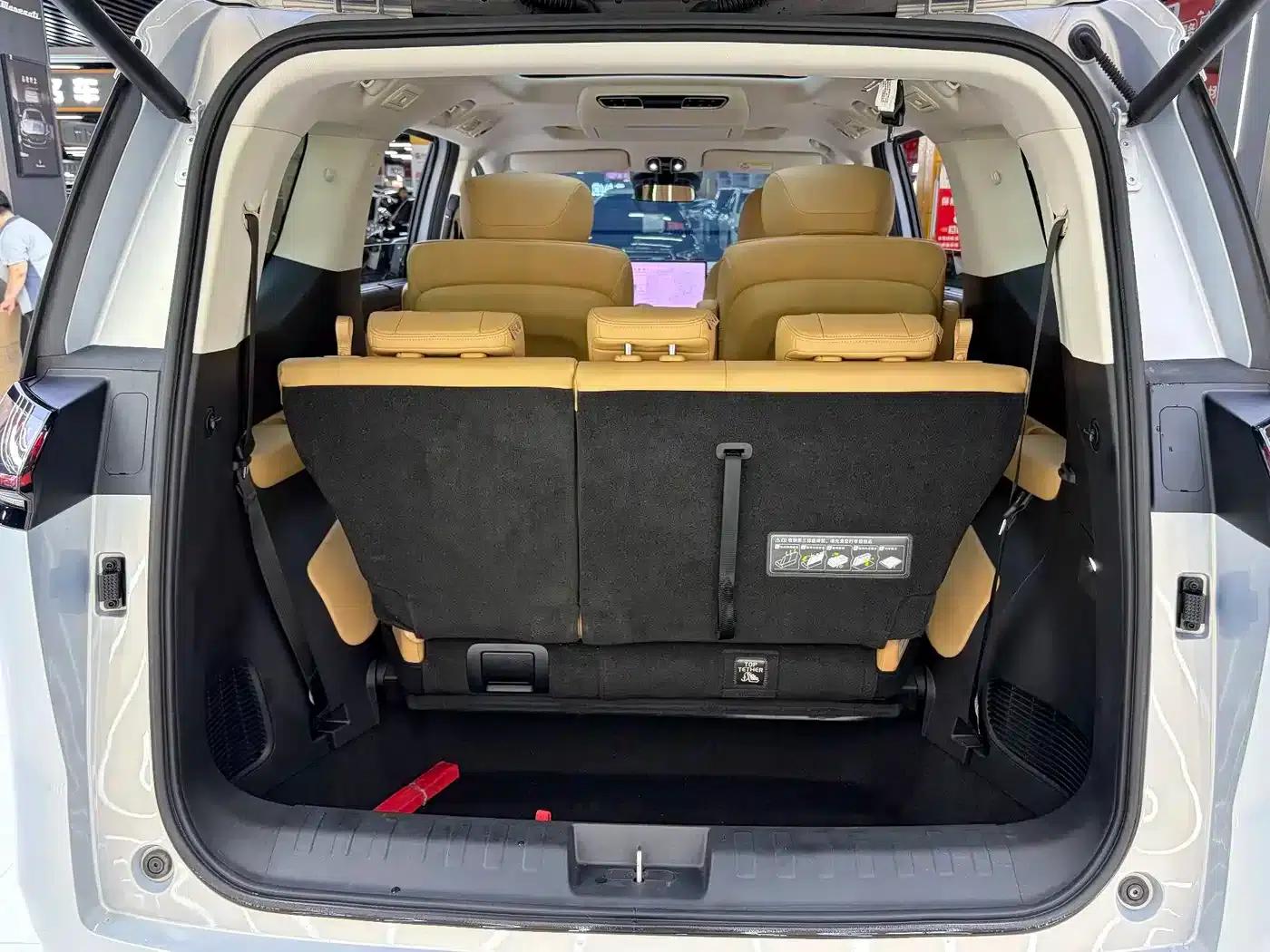 Trumpchi E8 PHEV 2024 Model 150km MAX — миниатюра 18