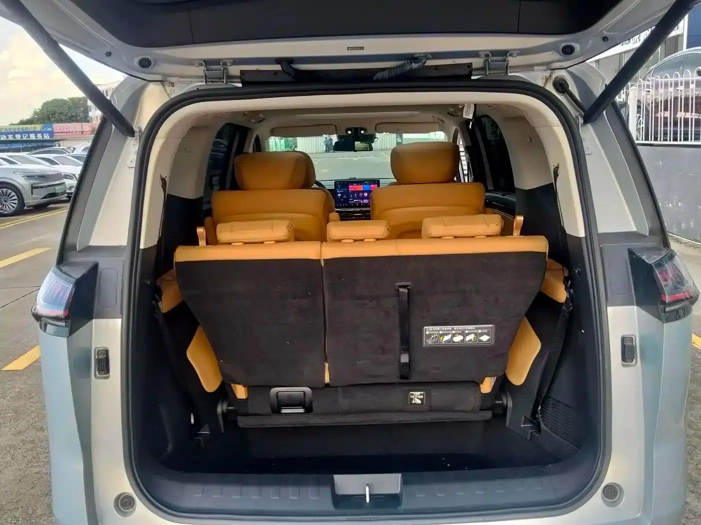 Trumpchi E8 PHEV 2024 Model 150km MAX+ — миниатюра 18