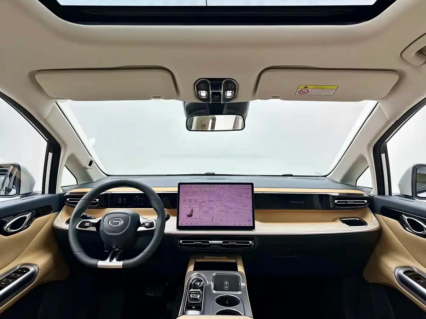Trumpchi E8 PHEV 2024 Model 150km Dragon Glory Edition — миниатюра 6