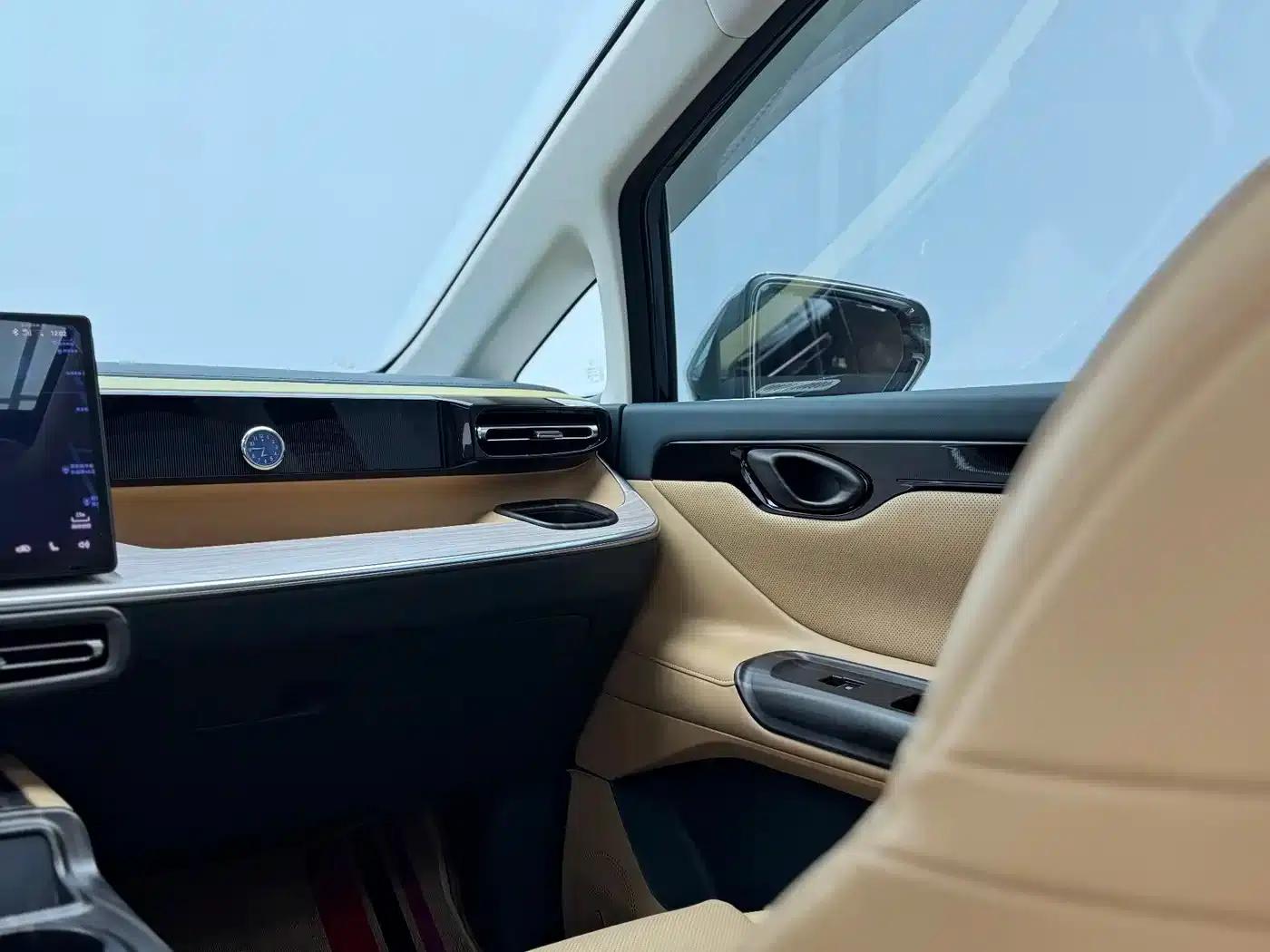 Trumpchi E8 PHEV 2024 Model 150km MAX — миниатюра 15