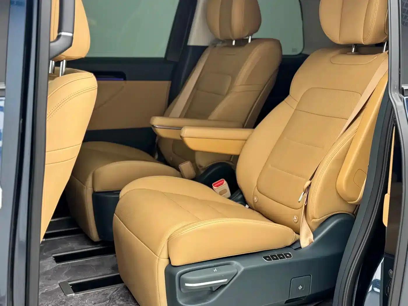 Trumpchi E8 PHEV 2024 Model 150km MAX — миниатюра 6