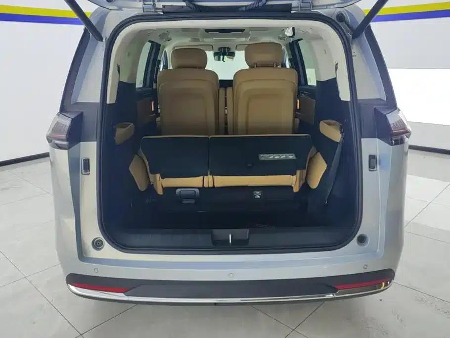 Trumpchi E8 PHEV 2024 Model 150km MAX+ — миниатюра 4
