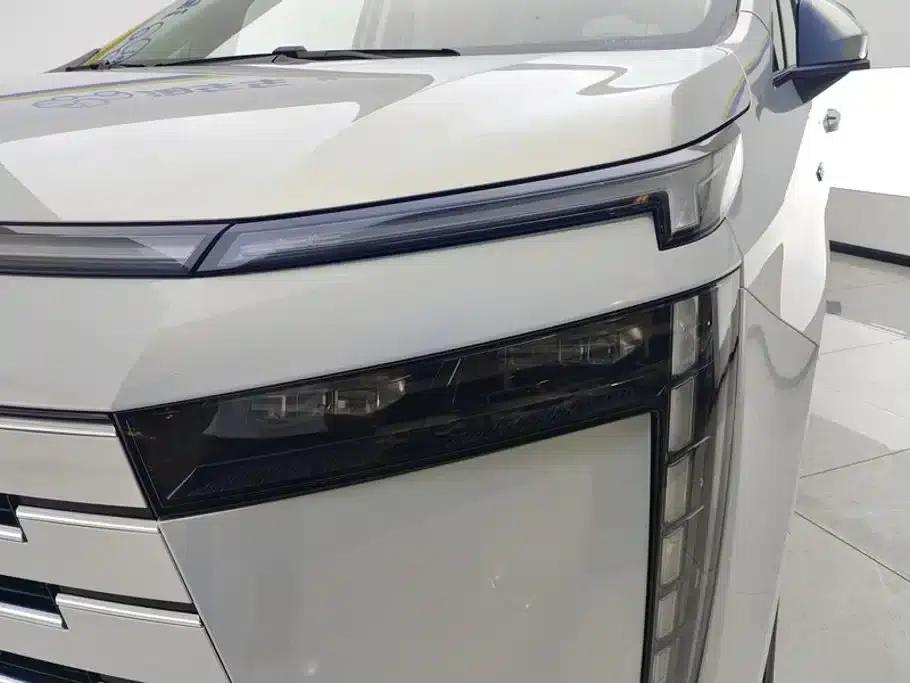 Trumpchi E8 PHEV 2024 Model 150km MAX+ — миниатюра 5