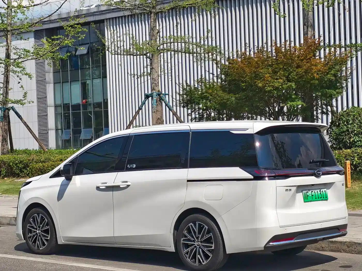Trumpchi E8 PHEV 2024 150km PRO — миниатюра 3