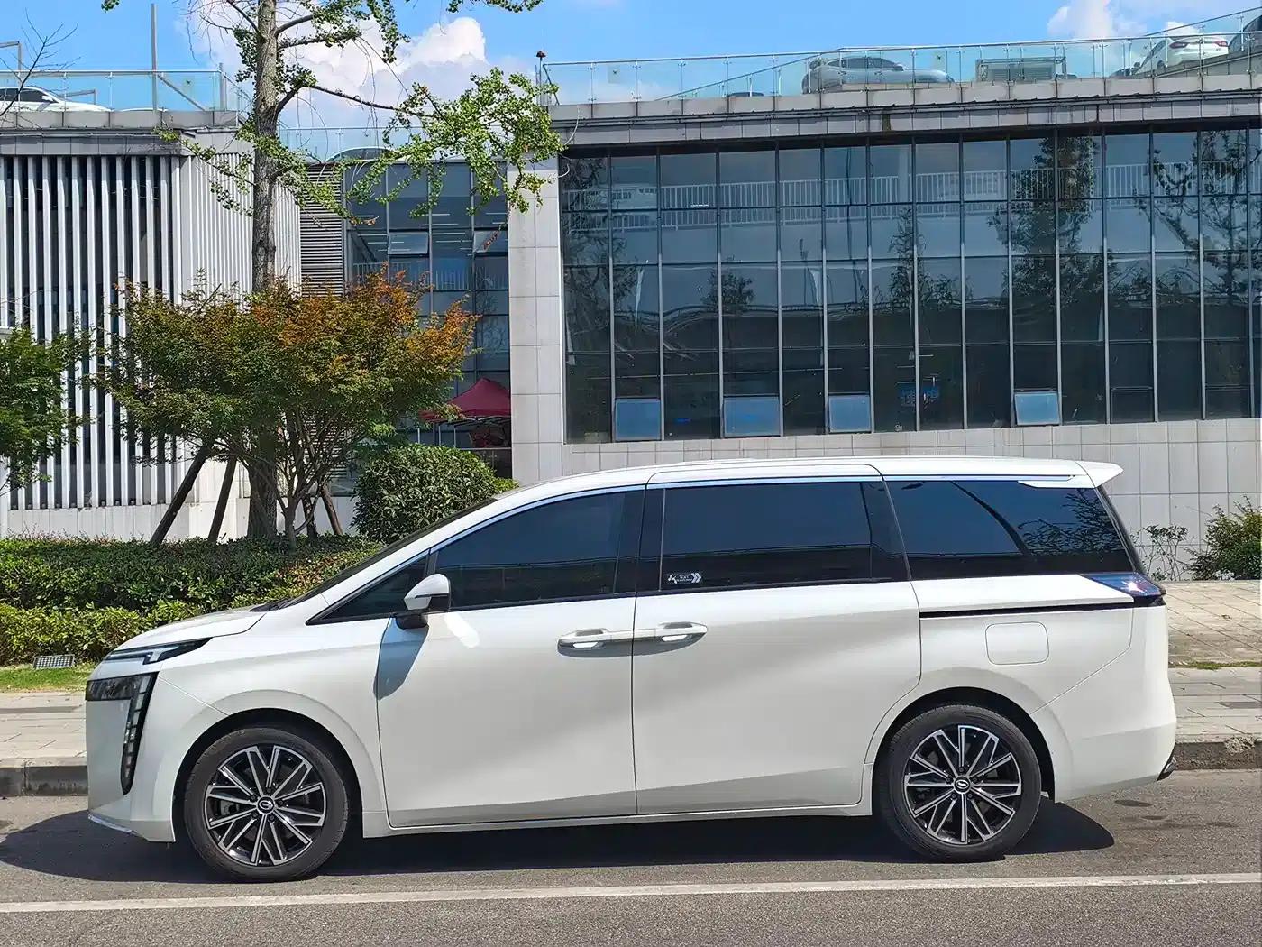 Trumpchi E8 PHEV 2024 150km PRO — миниатюра 4