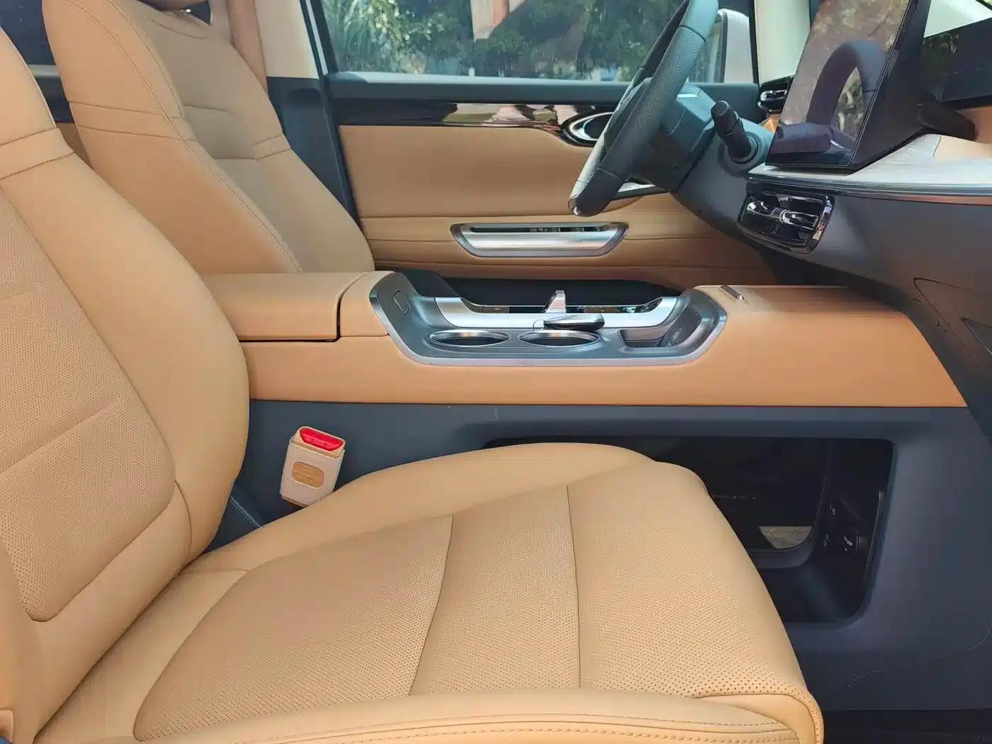 Trumpchi E8 PHEV 2024 150km PRO — миниатюра 9