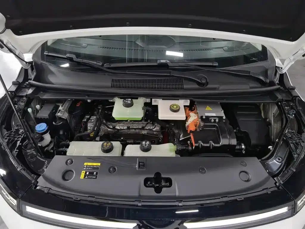 Trumpchi E8 PHEV 2024 Model 150km MAX+ — миниатюра 6