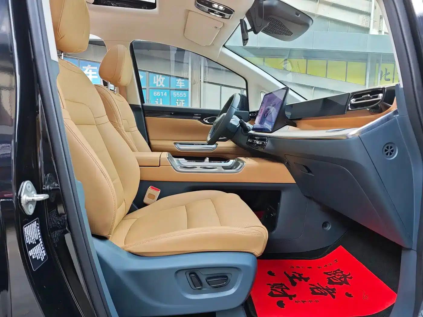 Trumpchi E8 PHEV 2024 Model 150km MAX — миниатюра 12