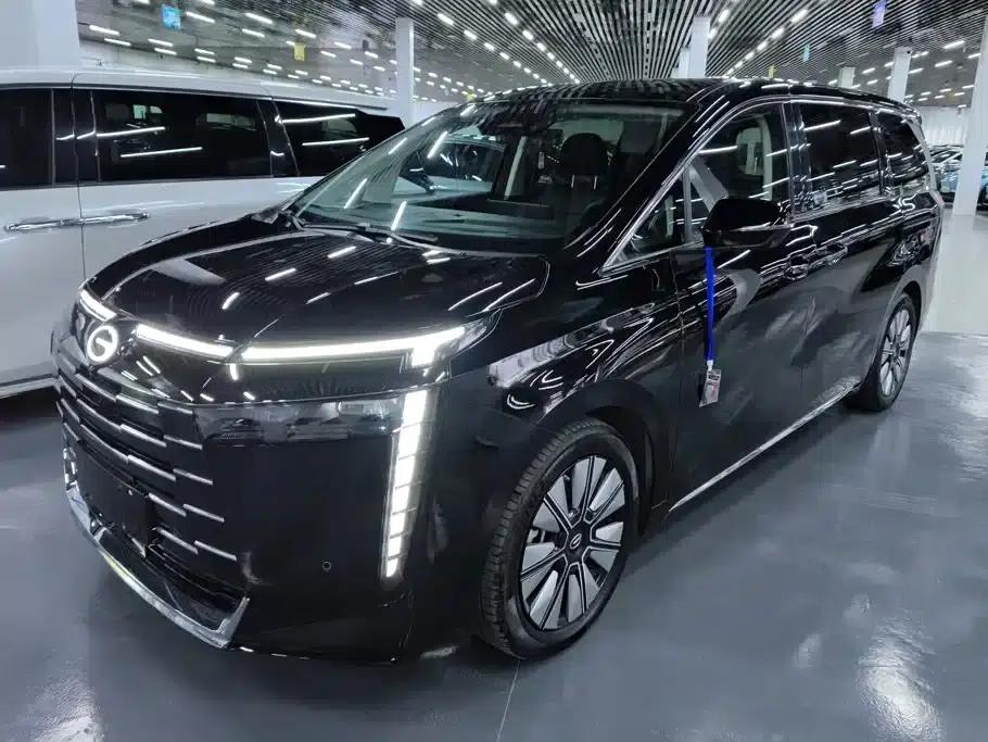 Trumpchi E8 PHEV 2024 Model 150km Dragon Soaring Starry Night+ — миниатюра 1
