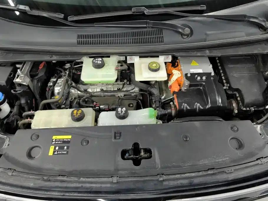 Trumpchi E8 PHEV 2024 Model 150km Dragon Soaring Starry Night+ — миниатюра 9