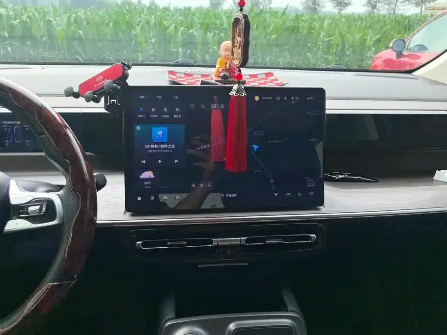 Trumpchi E8 PHEV 2024 Model 150km MAX+ — миниатюра 13