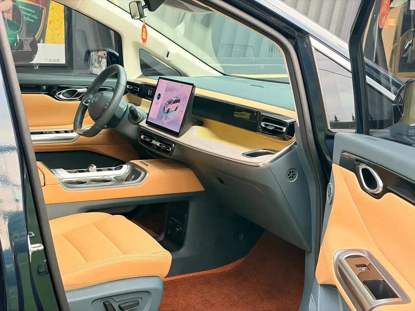 Trumpchi E8 PHEV 2024 Model 150km MAX — миниатюра 7